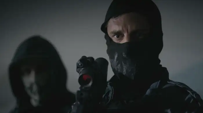 download s.w.a.t.: under siege (2017) dual audio {hindi-english} 480p [400mb] | 720p [900mb] | 1080p [1.5gb]