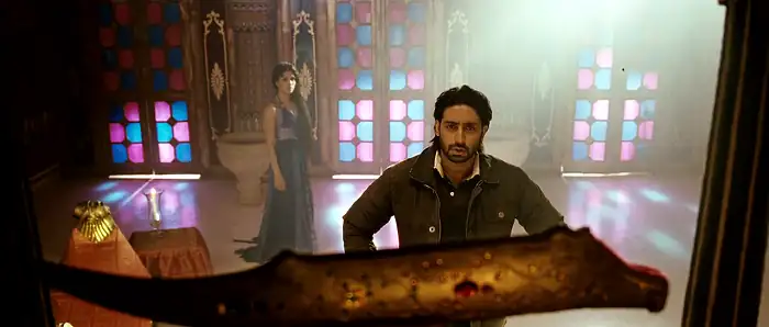 Download DronaHindi Full Movie 480p [400MB] | 720p [1GB] screenshot 3