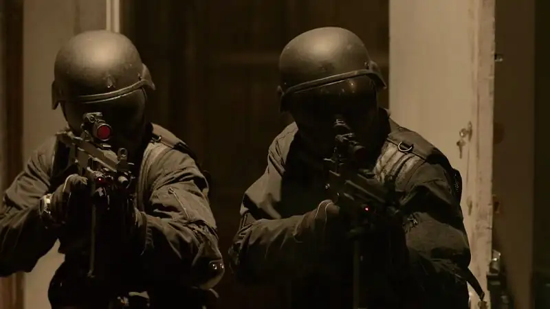 download hardwired (2009) bluray dual audio {hindi-english} 480p [310mb] | 720p [830mb] | 1080p [2gb]