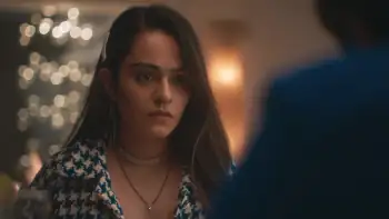 Download Badboli BhavnaHindi Amazon miniTV Short Movie WEB DL 480p [90MB] | 720p [500MB] | 1080p [1GB] screenshot 3