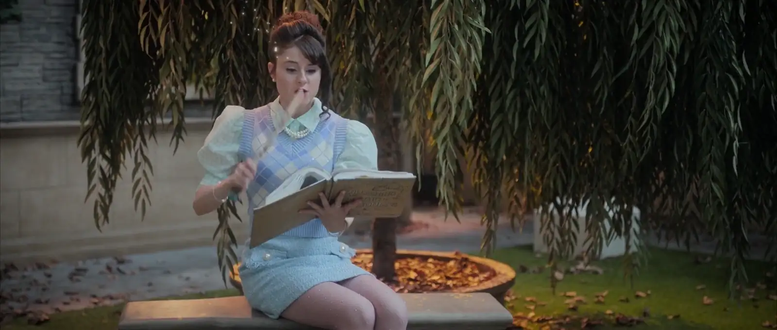 download descendants: the rise of red (2024) {english with subtitles} full movie web-dl 480p [300mb] | 720p [750mb] | 1080p [1.8gb]