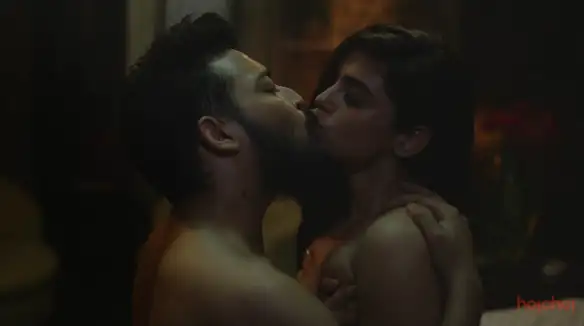 Download Charitraheen (Season 1 – 3) Hindi Complete Hoichoi Original WEB Series 480p | 720p HDRip screenshot 6