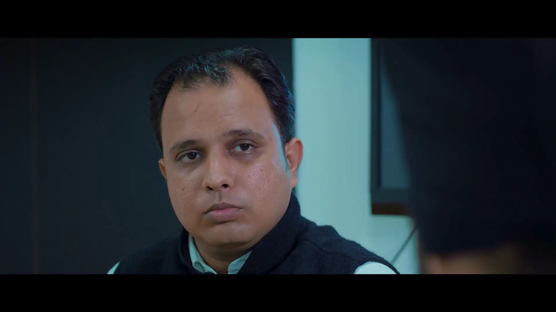 Download 3i (3 Indians)Hindi Full Movie 480p [350MB] | 720p [1GB] screenshot 4