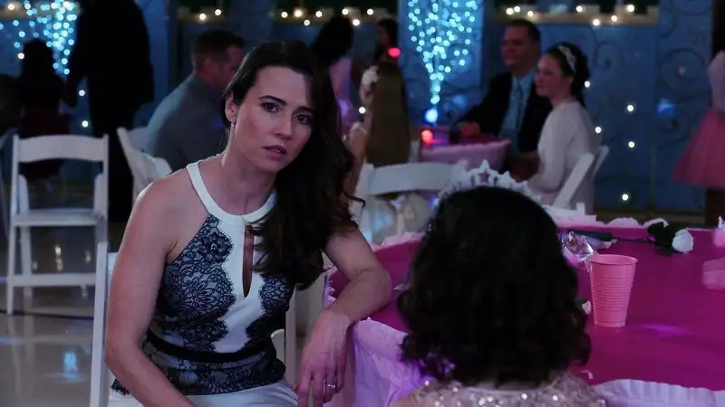 Download Daddy’s HomeBluRay Dual Audio {Hindi English} 480p [330MB] | 720p [930MB] | 1080p [2.3GB] screenshot 5