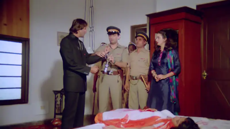 Download Insaaf Apne Lahoo SeAMZN WEB DL Hindi Full Movie 480p [500MB] | 720p [1.5GB] | 1080p [3.3GB] screenshot 6