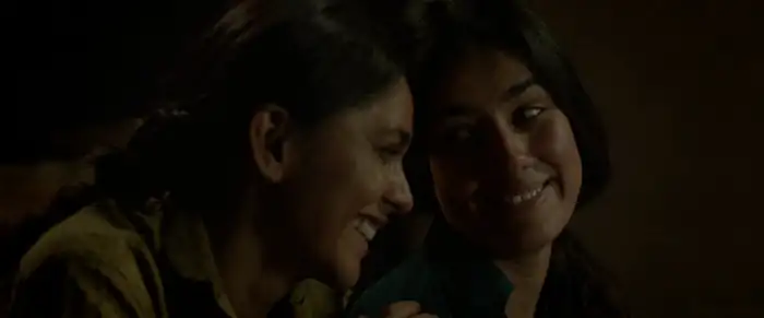 Download Love SoniaHindi Full Movie 480p [300MB] | 720p [800MB] HDRip screenshot 1