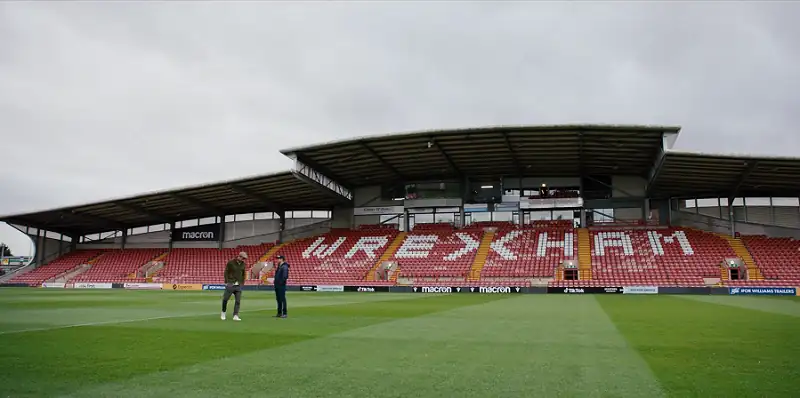 download welcome to wrexham (2022) season 1 [s01e18 added] english web series 720p [200mb] web-dl