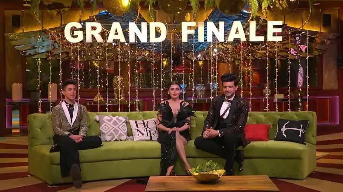 Download Bigg BossSeason 15 [Grand Finale] Hindi Full Indian Show 480p [150MB] | 720p [300MB] HDRip screenshot 6