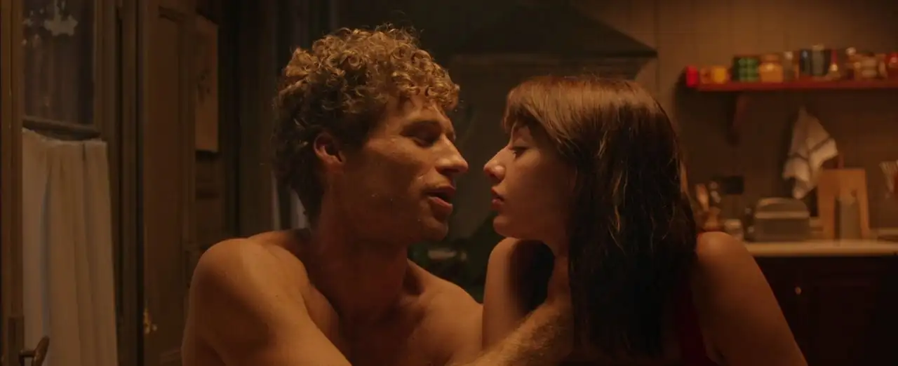 Download [18+] The Intern A Summer of LustEnglish WeB DL 480p [300MB] | 720p [700MB] screenshot 2