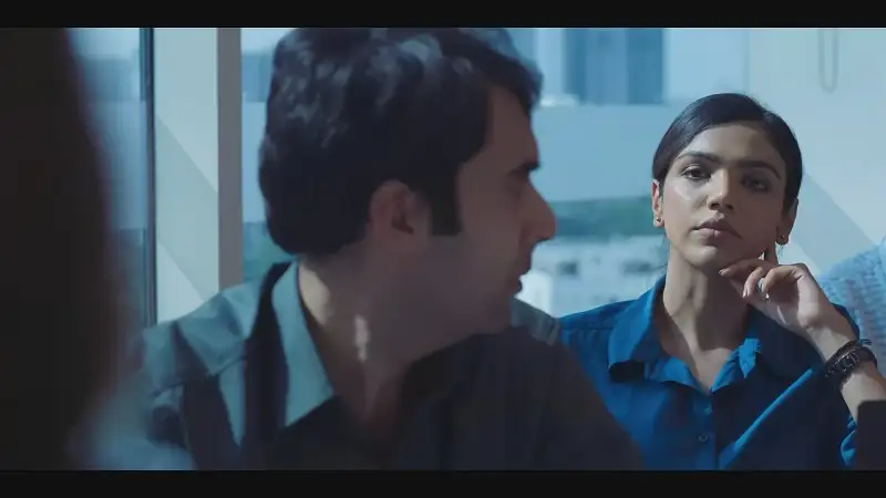 Download The Broken News Season 1Hindi ZEE5 Complete Web Series 480p | 720p | 1080p WEB DL screenshot 2