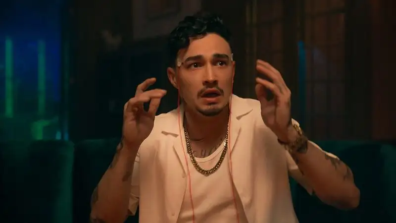 download it's what's inside | netflix original (2024) web-dl dual audio {hindi-english} 480p [370mb] | 720p [960mb] | 1080p [4.5gb]