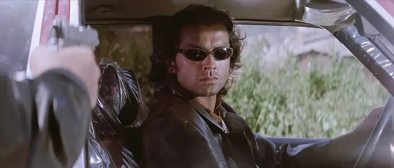 Download SoldierHindi Full Movie WEB DL 480p [350MB] | 720p [1.2GB] | 1080p [4GB] screenshot 1