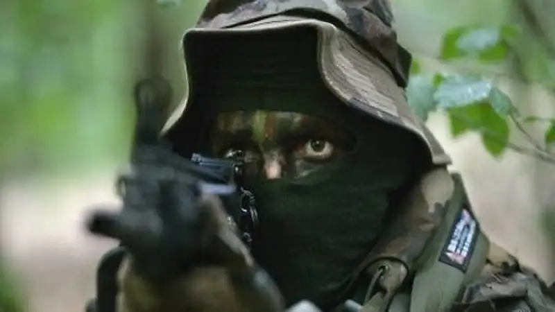 download the east (2020) bluray hinid-dubbed (org) full-movie 480p [600mb] | 720p [1.5gb] | 1080p [2.6gb]