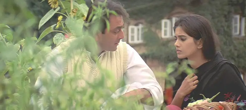 Download Mission KashmirHindi Full Movie WEB DL 480p [400MB] | 720p [1.3GB] | 1080p [4GB] screenshot 2