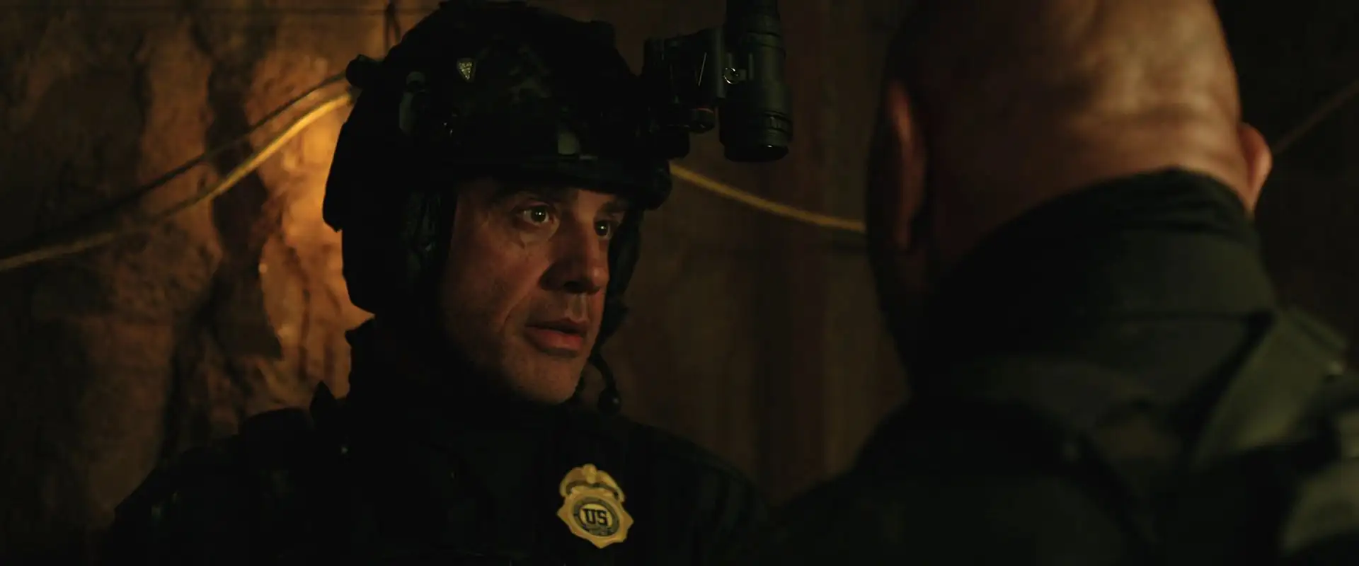 Download Trap HouseWEB DL Dual Audio {Hindi English} 480p [440MB] | 720p [920MB] | 1080p [2GB] | 2160p [11.2GB] screenshot 7