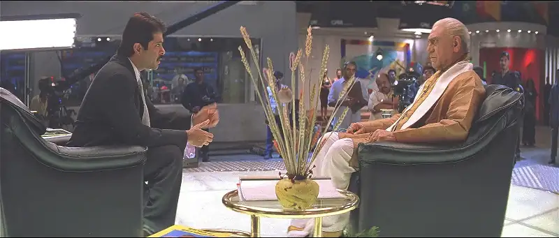 Download Nayak: The Real HeroHindi Full Movie WEB DL 480p [500MB] | 720p [1.5GB] | 1080p [5GB] screenshot 7