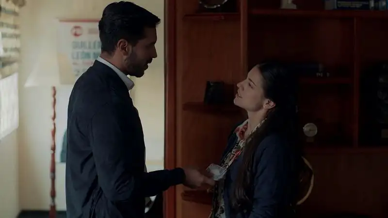 Download Ana’s Revenge aka La Venganza De Analía (Season 1) [Episodes 30 Added] Hindi Dubbed 720p [250MB] HEVC WEB DL screenshot 2