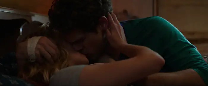 download cabin fever (2016) dual audio {hindi-english} 480p [350mb] | 720p [800mb] | 1080p [1.5gb]