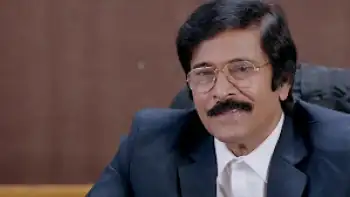 Download ClickHindi Dubbed Full Movie WEB DL 480p [450MB] | 720p [1GB] | 1080p [2.3GB] screenshot 3