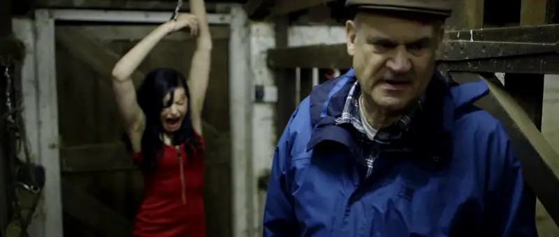 Download Carnivore: Werewolf of LondonDual Audio {Hindi English} 480p [300MB] | 720p [900MB] screenshot 5