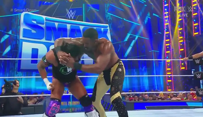 download wwe friday night smackdown - 27th october (2023) english full wwe show 480p [450mb] | 720p [950mb]