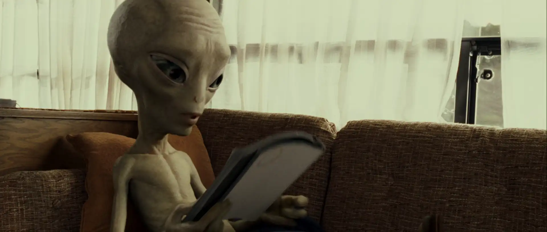 download paul (2011) dual audio {hindi-english} 480p [300mb] | 720p [1gb]