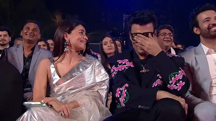 Download 21st ITA AwardsHindi Full Awards Show 480p | 720p HDRip screenshot 4