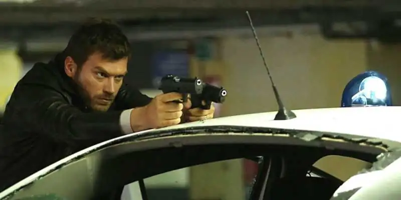 Crash season 1 scene 3