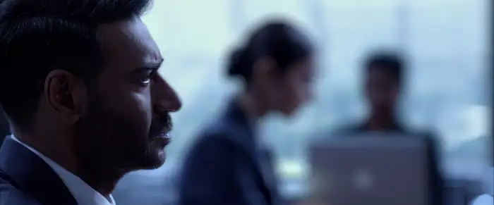 Download Runway 34WEB DL Hindi Full Movie 480p [400MB] | 720p [1.7GB] | 1080p [2.6GB] | 2160p [5.7GB] screenshot 4