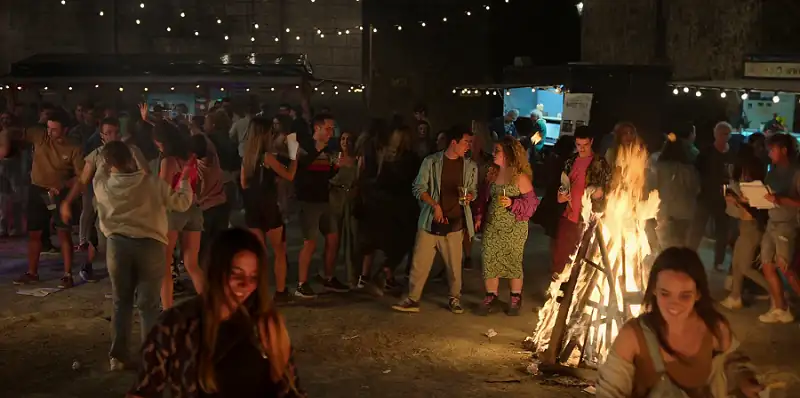 download you’re nothing special (2022) season 1 dual audio {english-spanish} | 720p hevc [300mb] web-dl