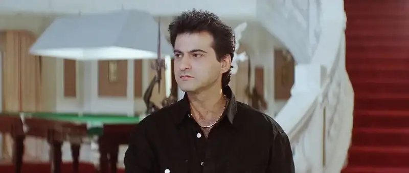 Download AuzaarHindi Full Movie WEB DL 480p [350MB] | 720p [1GB] | 1080p [3.3GB] screenshot 1