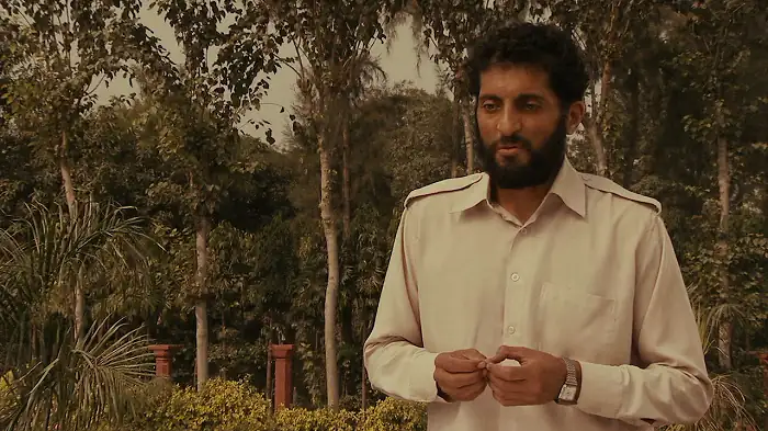 Download AmalHindi Full Movie 720p [600MB] HEVC HDRip screenshot 3