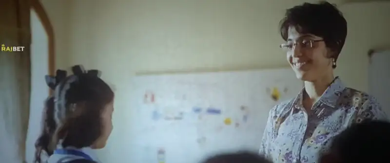 Download Life Is GoodHDCAMRip Hindi Full Movie 480p [350MB] | 720p [1.3GB] screenshot 1