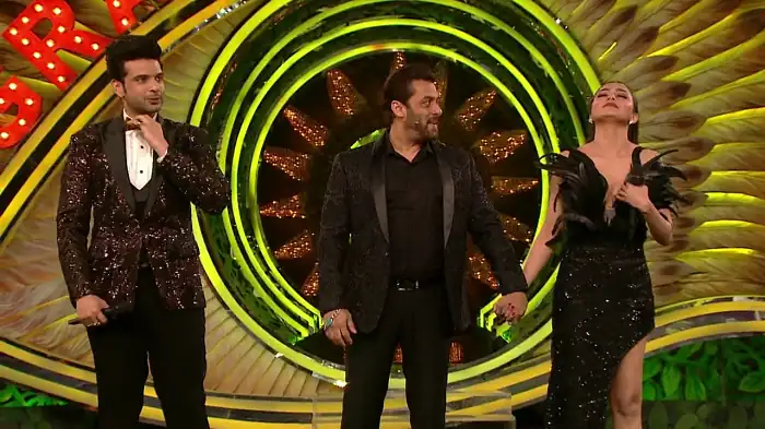 Download Bigg BossSeason 15 [Grand Finale] Hindi Full Indian Show 480p [150MB] | 720p [300MB] HDRip screenshot 7