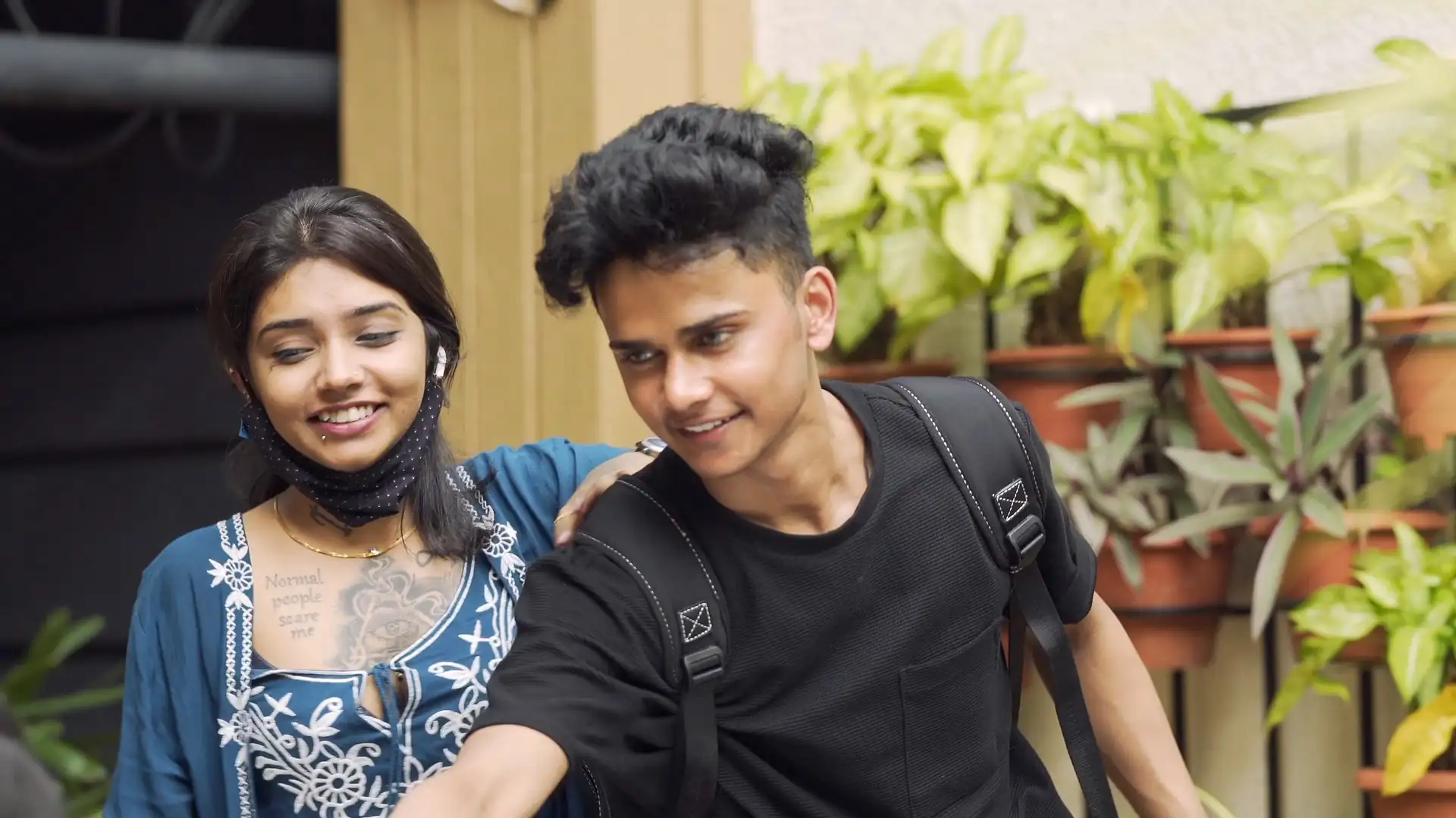 Download MX TakaTak Fame HouseSeason 1 Hindi Complete MX WEB Series 480p | 720p HDRip screenshot 3