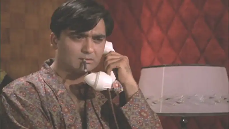 Download HamraazHindi Full Movie WEB DL 480p [450MB] | 720p [1.6GB] screenshot 3