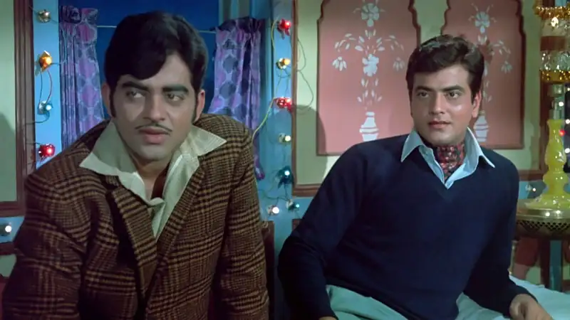 Download KhilonaHindi Full Movie WEB DL 480p [430MB] | 720p [1.3GB] | 1080p [4GB] screenshot 4