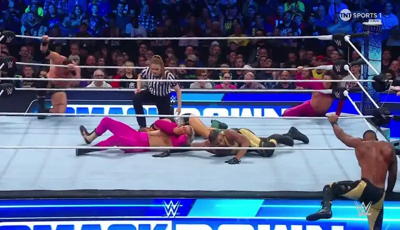 download wwe friday night smackdown - 17th november (2023) english full wwe show 480p [370mb] | 720p [950mb] hdrip