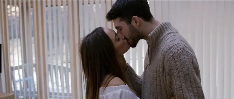 download house on elm lake (2017) dual audio {hindi-english} 480p [300mb] | 720p [900mb] | 1080p [2gb]