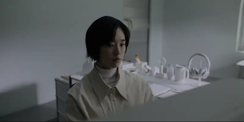 download somebody - netflix original (2022) season 1 dual audio {hindi-english} 720p [200mb] | 1080p [1gb] web-dl