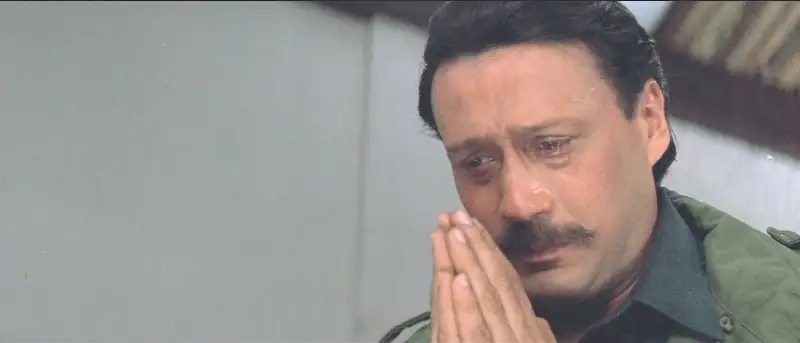 Download TrimurtiHindi Full Movie WEB DL 480p [400MB] | 720p [1.5GB] | 1080p [3.7GB] screenshot 5