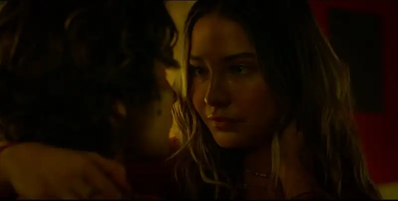 download outer banks - netflix original (2024) season 4 [part 1 + 2] complete dual audio {hindi-english} web series 1080p | 720p web-dl