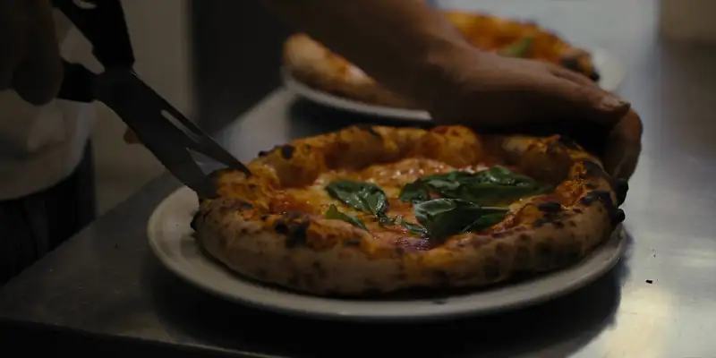 download chefs table: pizza (2022) season 1 dual audio {hindi-english} 480p | 720p web-dl download chefs table: pizza (2022) season 1 dual audio {hindi-english} 480p | 720p web-dl