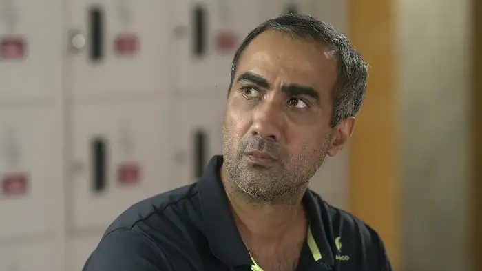 Download BombersSeason 1 Hindi Complete ZEE5 WEB Series 480p | 720p WEB DL screenshot 3