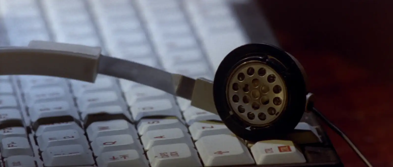 download mute witness (1995) {english with subtitles} full movie web-dl 480p [300mb] | 720p [800mb] | 1080p [2gb]