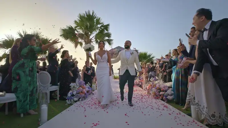 Download Dubai Bling – Netflix (Season 1 3) Complete Multi Audio {Hindi English Arabic} WEB Series 480p | 720p | 1080p WEB DL screenshot 3