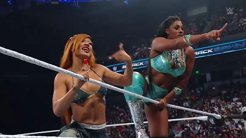 download wwe friday night smackdown (18th october - 2024) {hindi + english mix audio} full wwe show 480p [417mb] | 720p [790mb] hdrip