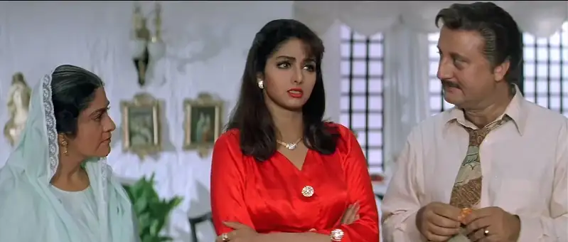 Download LaadlaHindi Full Movie WEB DL 480p [450MB] | 720p [1.3GB] | 1080p [3.5GB] screenshot 1