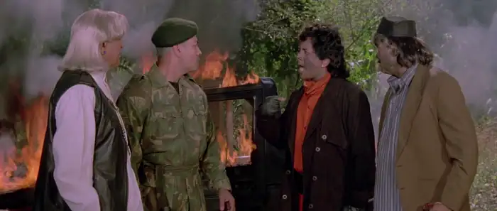 Download KoylaHindi Full Movie 480p [350MB] | 720p [1GB] | 1080p [3GB] screenshot 5