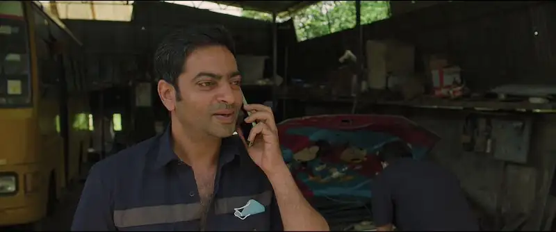 Download GoldHindi Dubbed Full Movie WEB DL 480p [450MB] | 720p [1.3GB] | 1080p [2.8GB] screenshot 2